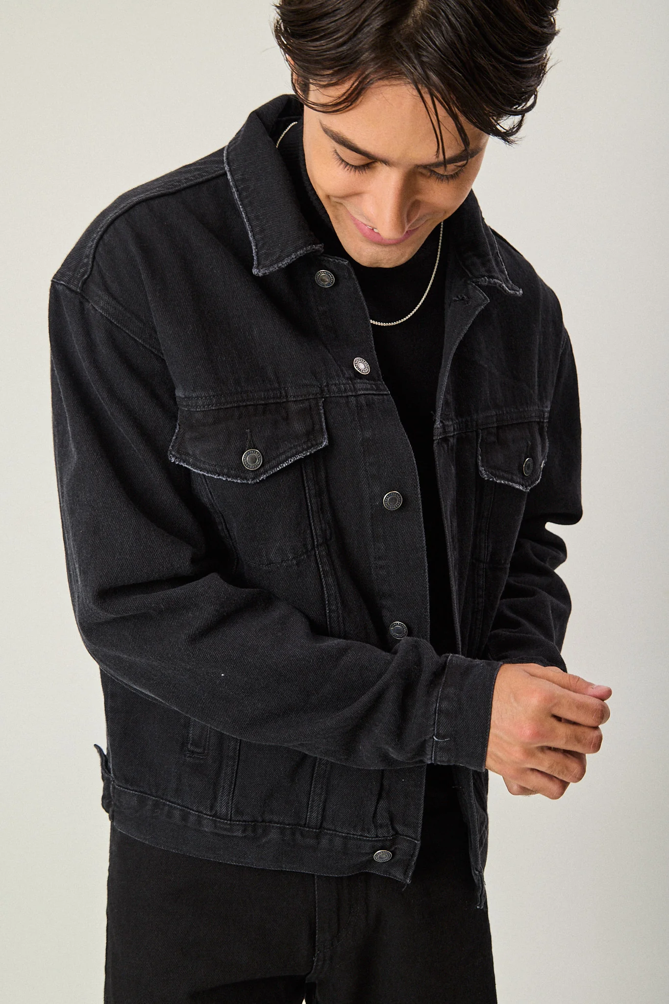 Polera Esencial Negra - Image 4
