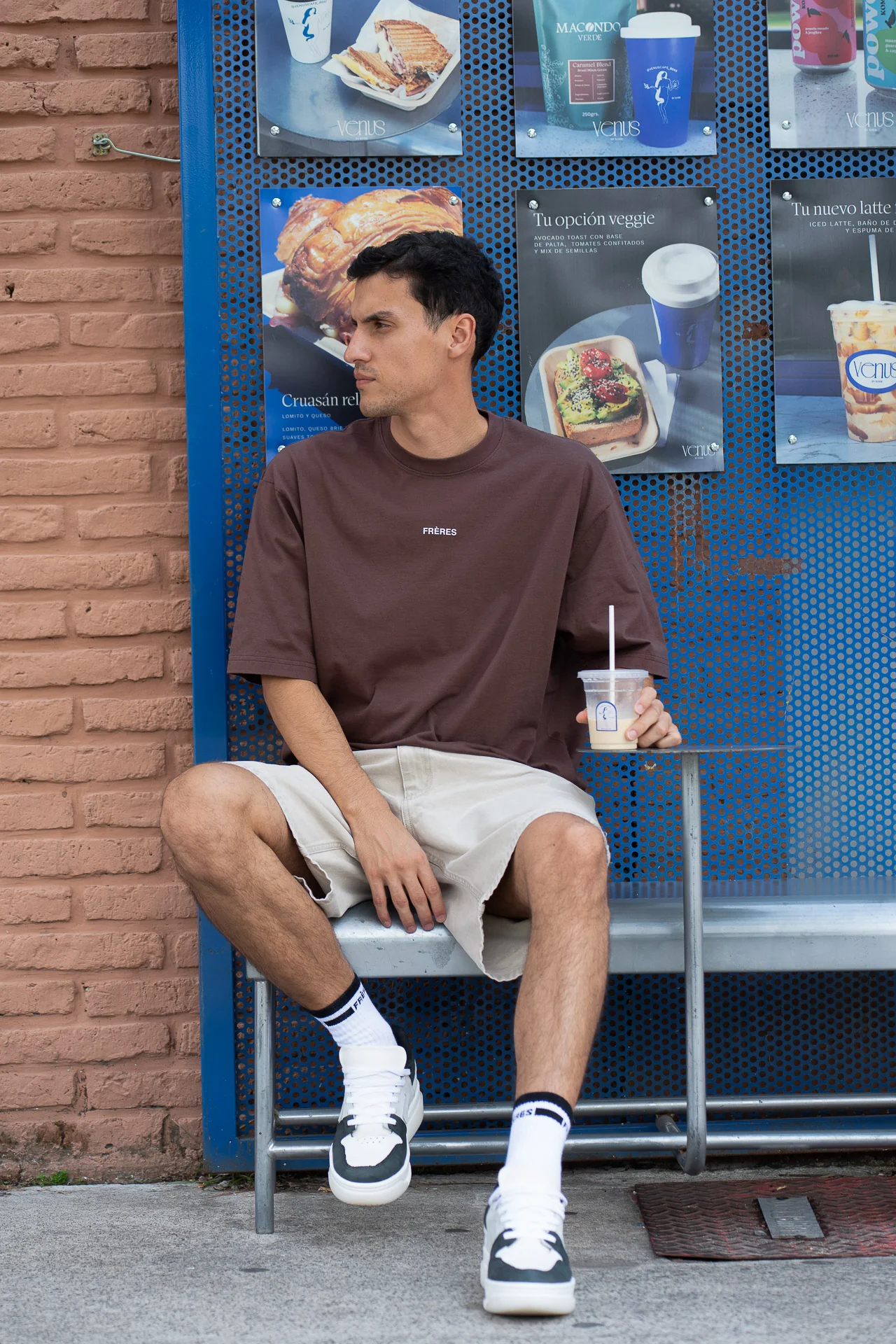 Remera Oversize Logo - Marrón - Image 6