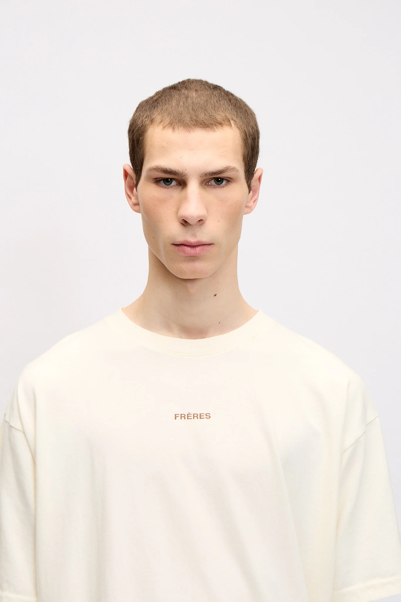Remera Oversize Logo - Crema - Image 4